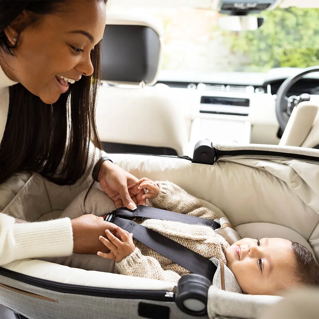 Joie Signature Calmi Car Seat - Eclipse