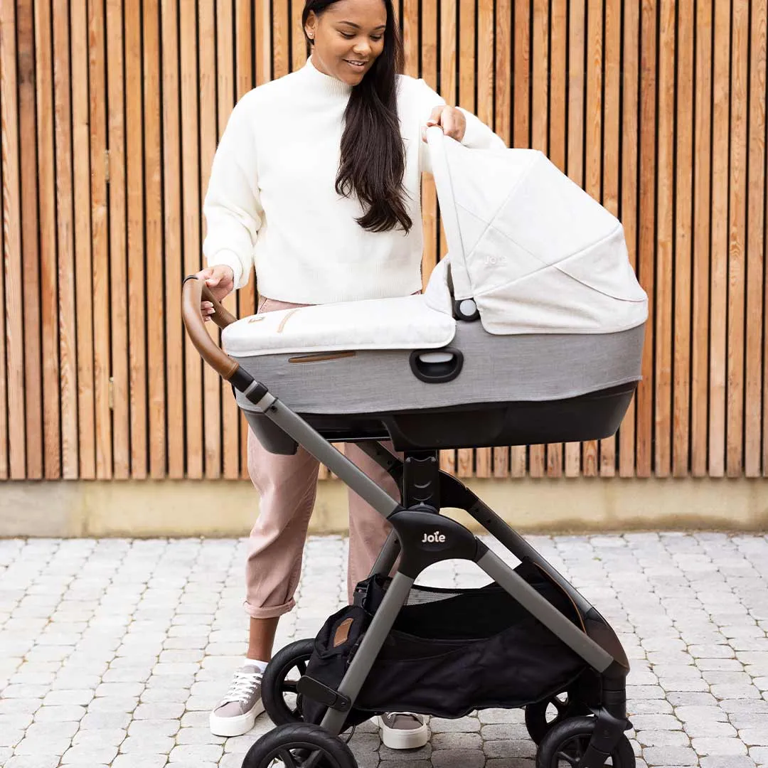 Joie Signature Calmi Car Seat - Eclipse