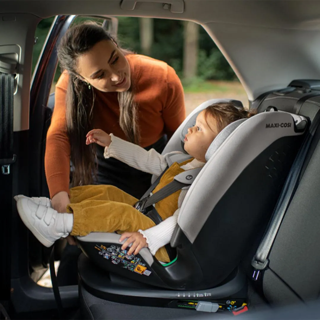 Maxi-Cosi Titan Plus i-Size Car Seat - Authentic Graphite