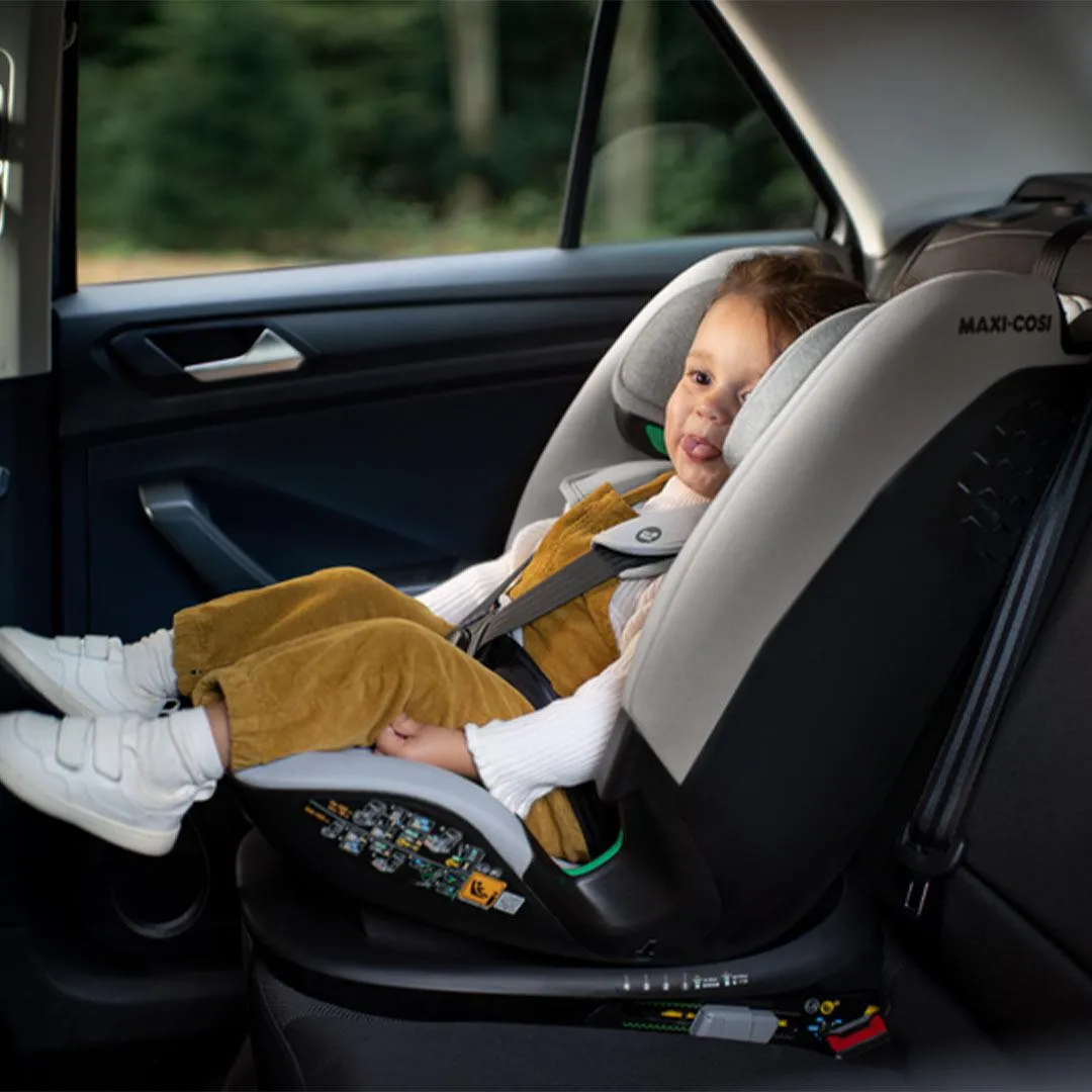 Maxi-Cosi Titan Plus i-Size Car Seat - Authentic Graphite