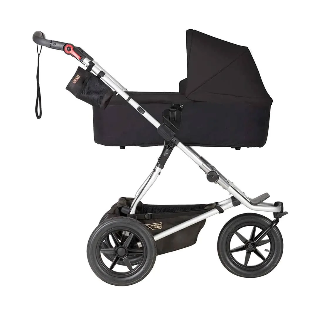 Mountain Buggy Urban Jungle Pushchair   Urban Jungle Carrycot Plus - Black