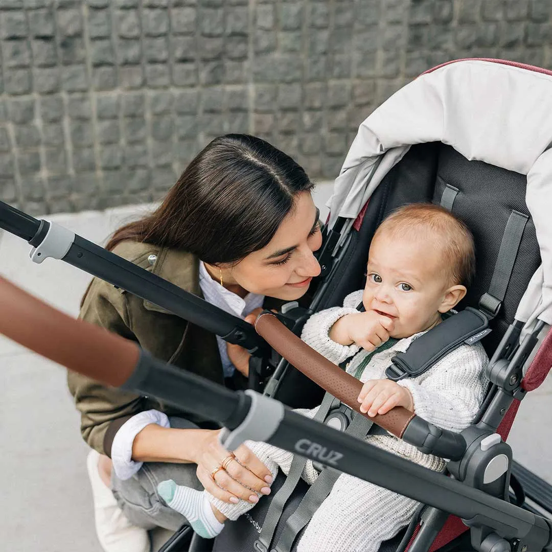 Outlet - UPPAbaby VISTA Pushchair   Carrycot  V2 - Lucy